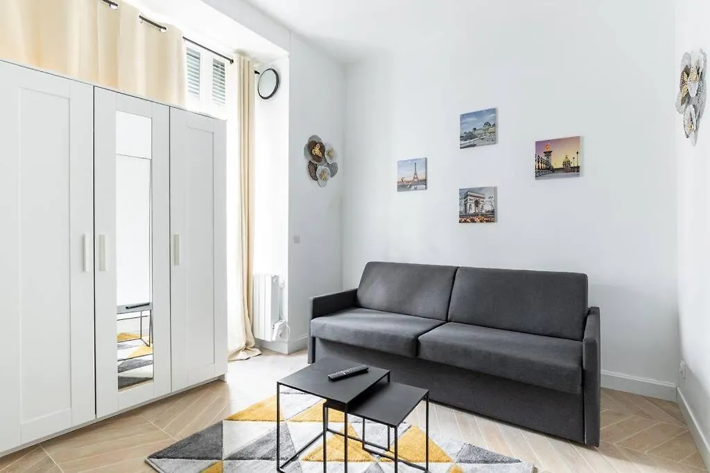 Tretaigne-Montmartre Magnifique Cosy Studio Apartment Paris